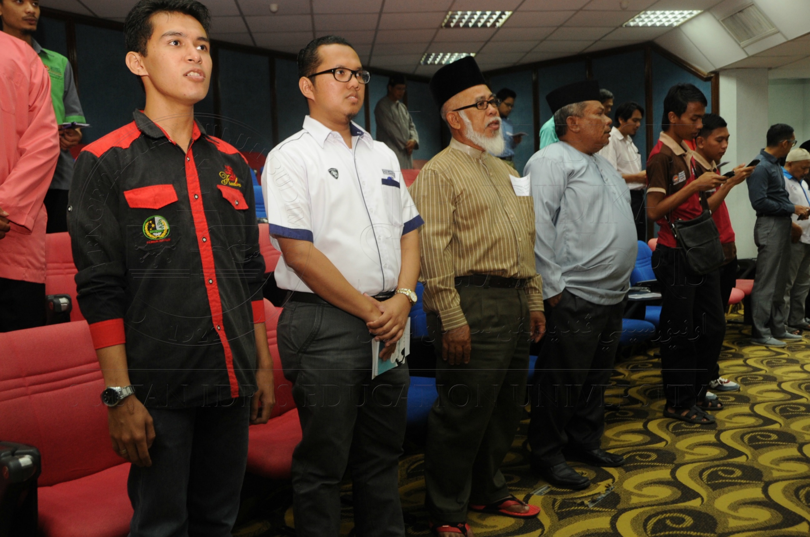 PRO 16 1 MAULIDUR HAS 7325